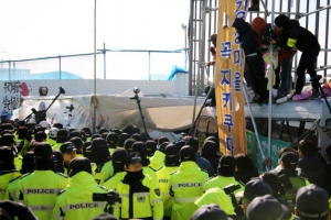 [이슈&이슈] 제주 해군기지, 이번엔 軍관사 건립 놓고 주민과 충돌