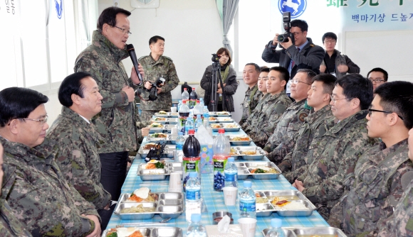 정의화 국회의장 설 전 국군장병 위문