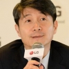 “LG 슈퍼 P 폰 하반기 출시 20% 성장 목표로 삼겠다”