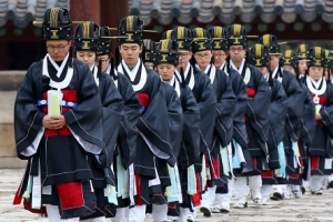 대보름날 엄숙한 종묘 제례 행렬