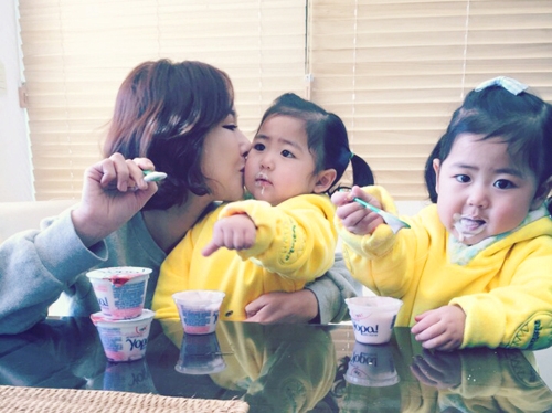 라희 라율 요거트 먹방 사진출처=슈 인스타그램