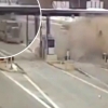 美 톨게이트 향해 화물트럭 돌진 ‘아찔’