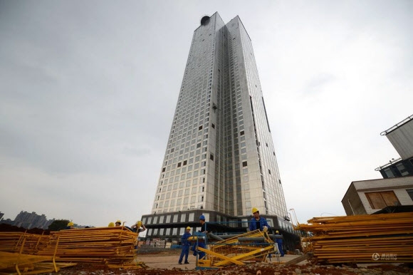 중국, 19일만에 57층 건물 뚝딱
