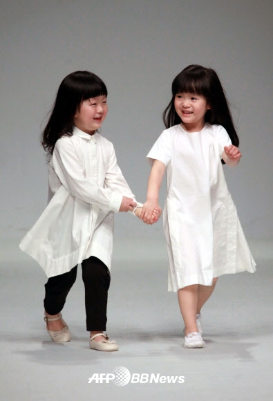 ‘중국 패션 위크(China Fashion Week) JNBY 어린이 컬렉션( JNBY Children Collection)