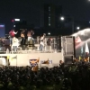 정청래, 광화문 세월호 추모집회서 물대포 맞아… “유가족들과 함께 있다”