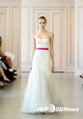 Oscar De La Renta Bridal Spring/Summer 2016 Runway Show