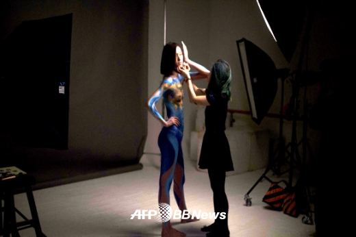 모델 켈리 친(Kelly Chin)