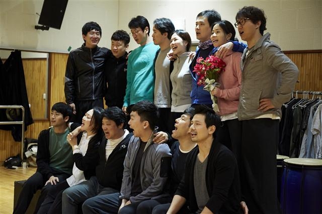 서울 중구 남산창작센터에서 연습에 한창인 연극 ‘푸르른 날에’의 배우들. 5년간 매해 공연을 했음에도 새로운 감정이 솟는다고 했다.  신시컴퍼니 제공