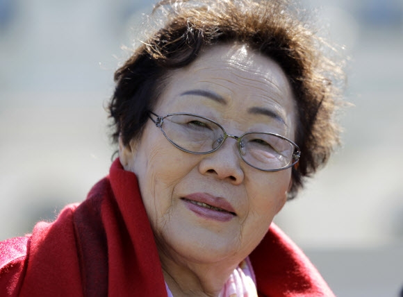 일본군 위안부 피해자인 이용수 할머니