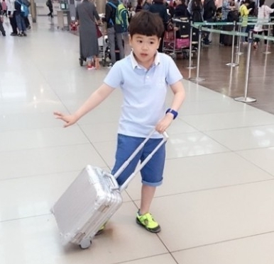 윤후 폭풍 성장. 윤후 근황 공개. / 인스타그램