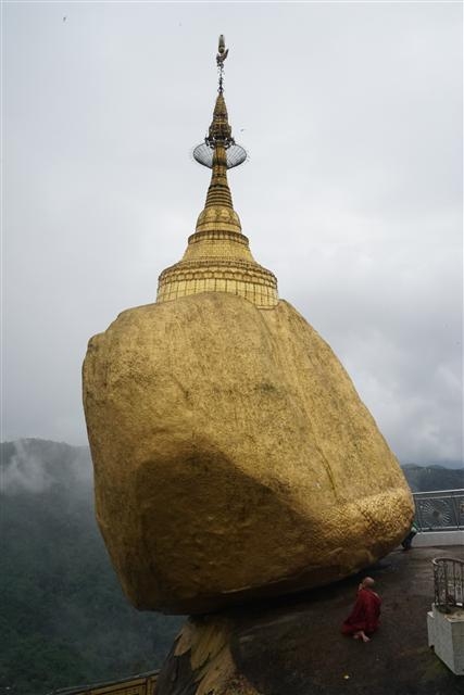 신비로운 성지인 키아이크티요 파고다까지 미얀마의 찬란한 불교 문명을 역동적인 영상으로 펼쳐 보인다. EBS 제공