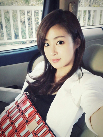 강소라, 차 안에서 얼짱 셀카