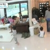 정승연 판사 송일국, “산부인과에서 한 명 지우는 게 낫다고..” 경악