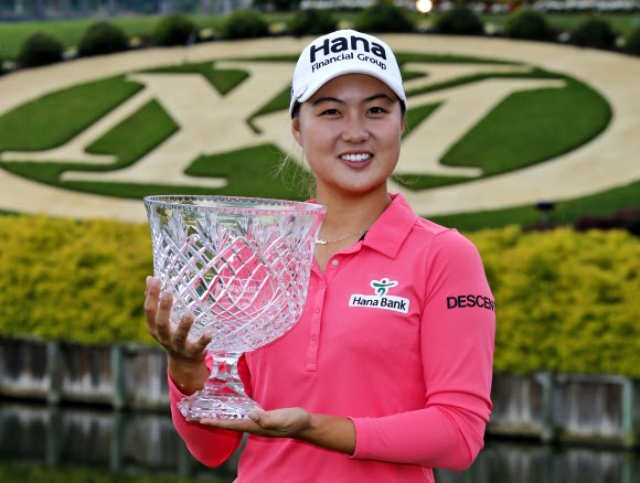 LPGA 투어 킹스밀 챔피언십에서 우승을 차지한 호주 교포 이민지. AP 연합뉴스