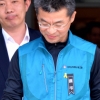 변성호 전교조 위원장, 헌재 결정에 ‘근조’ 리본 달고...