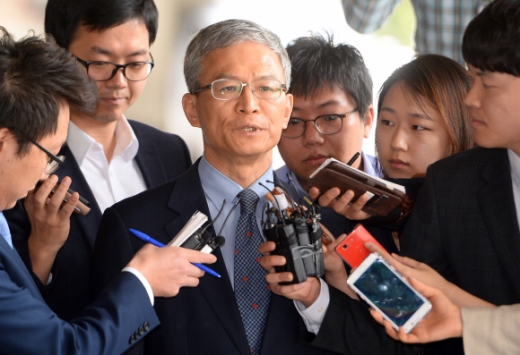 강영원 전 석유공사 사장, 해외 부실 정유사 인수 관련, 1일 검찰 출석