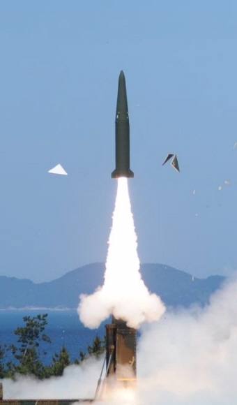 北 전역 타격 ‘500㎞ 탄도미사일’ 첫 시험발사 성공