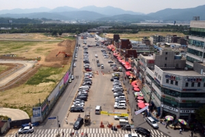 문 닫은 모란시장 “메르스 진정되기를”