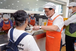[‘행복區’ 내 손으로… 떴다 ‘4색’ 구청장] 동대문 ‘현장 구청장’
