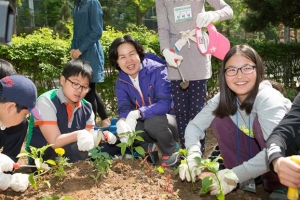 고사리 손으로 심고, 따고, 썰고, 맛보고!