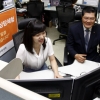 콜센터서 고객 상담하는 차남규 한화생명 대표