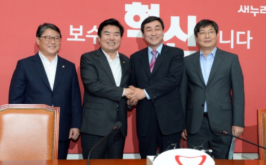 여야원내대표·수석부대표 회동