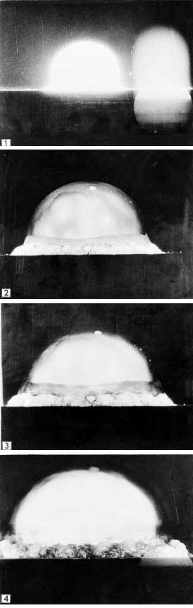 최초의 원자폭탄 실험… 커지는 버섯구름