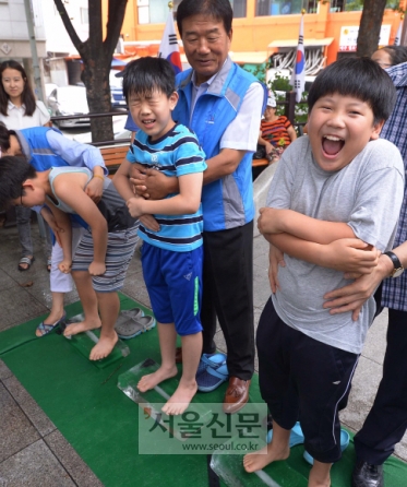 얼음 위 누가 오래 버티나