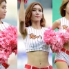 ‘SK 와이번스 치어리더...같은 사람 다른 각도...”