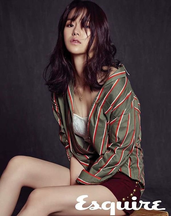 요즘 ‘핫’한 배우 임지연 “바지가 너무 짧은 거 아냐?” 사진=에스콰이어 제공