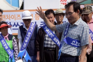 쓰레기 봉투 속 절반이 재활용품…“주민 여러분 관심 좀 가져주세요”
