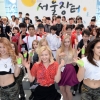 [생생영상] ‘K팝 커버댄스’ 참가자들 공연, 서울광장서 열려