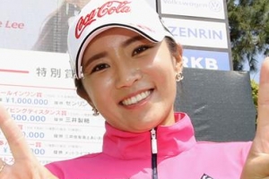 이보미 JLPGA 5승 질주… 투어 사상 최다 상금 신기록