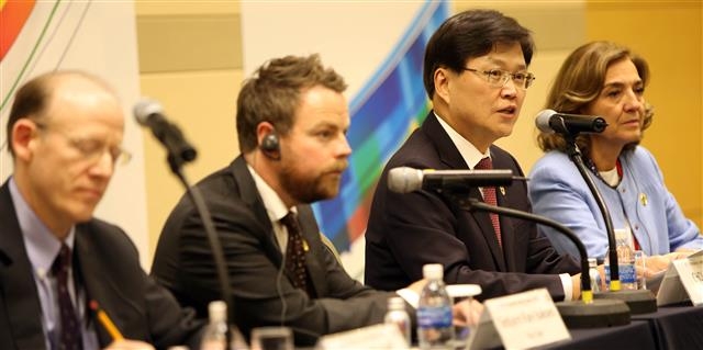 OECD 과학기술장관회의 ‘대전선언문’ 채택