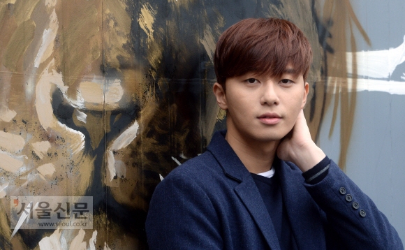 드라마 ‘그녀는 예뻤다’로 데뷔 4년 만에 ‘로코킹’에 오른 박서준. 그는 “제가 잘 보이지 않을 수도 있는 역할이지만 내가 표현하면 어떻게 나올까를 생각하면서 연기했다”면서 “좀 더 성숙해진 뒤에 로맨틱 코미디 연기를 한다면 그때는 진짜 (뭔가를) 잘 알고 하지 않을까”라며 웃었다. 이종원 선임기자 jongwon@seoul.co.kr