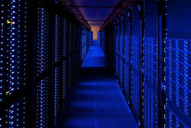 Amazon Data Center(출처: datacenterfrontier.com)