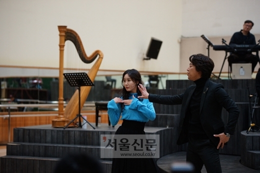 뮤지컬 ‘오케피’, 오만석 윤공주