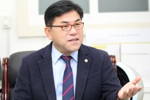 [의정 포커스] 제갑섭 강동구의회 건설재정위원장