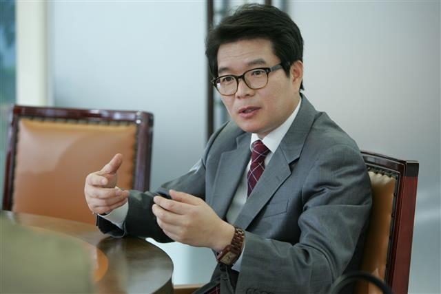 정원오 성동구청장이 1일 “교육특구 지정은 지역 발전의 열쇠”라고 강조하고 있다.