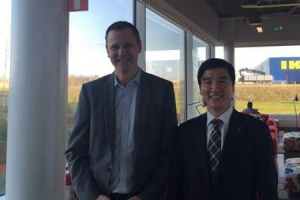 이케아 본사 찾은 이해식 강동구청장, 왜?