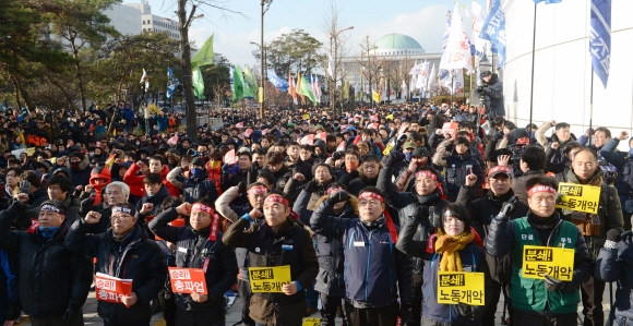 민노총 3차 총파업… 15만명 참여한 부분파업으로 끝나