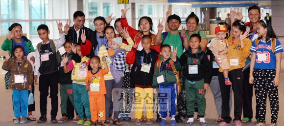 첫 ‘한국 재정착 난민’ 미얀마 가족들 