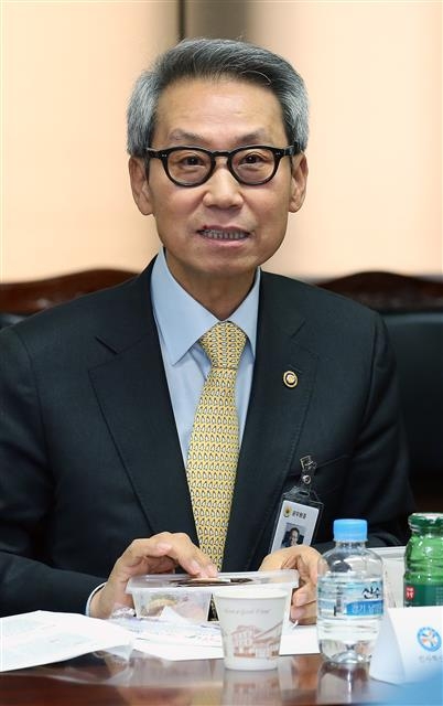 이근면 인사혁신처장 연합뉴스