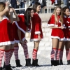 프랑스의 ‘산타’ 소녀시대?