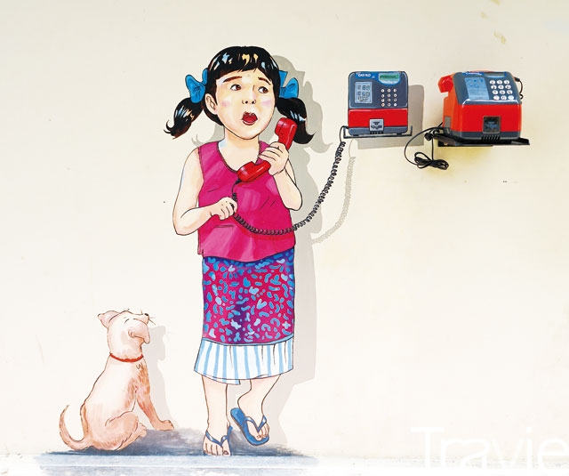 치앙마이 곳곳에서 마주하게 되는 거리 예술가의 멋진 벽화는 최고의 포토 스폿이다
