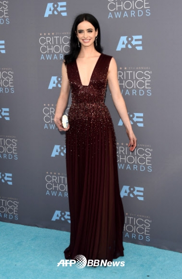 배우 크리스틴 리터가 17일(현지시간) 미국 캘리포니아주 산타 모니카에서 열린 21회 ‘크리틱스 초이스 어워즈(Critics’ Choice Awards)’에 참석했다.<br>ⓒ AFPBBNews=News1