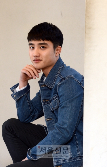 영화 ‘순정’에는 1990년대 초반 인기를 끌었던 노래들이 여럿 깔린다. 도경수는 사랑에 대한 애틋한 감정을 담은 김민우의 ‘사랑일 뿐야’를 가장 좋아한다고 했다. 안주영 기자 jya@seoul.co.kr