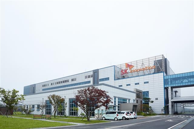 순수 전기차용 배터리만 생산하고 있는 SK이노베이션의 충남 서산 공장 전경.  SK이노베이션 제공