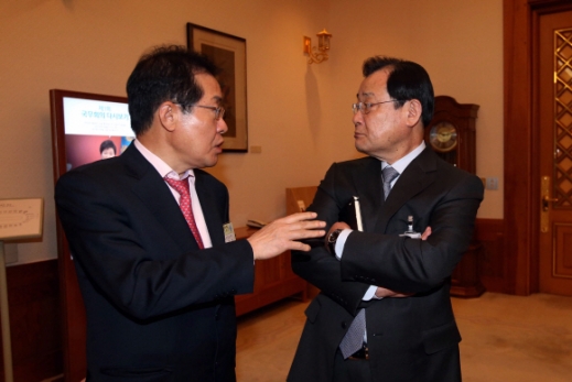 [서울포토]전국 시도지사와의 만남에 참석자들이 환담