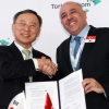 [서울포토] KT, 터키 투르크텔레콤과 5G 협력 MOU 체결